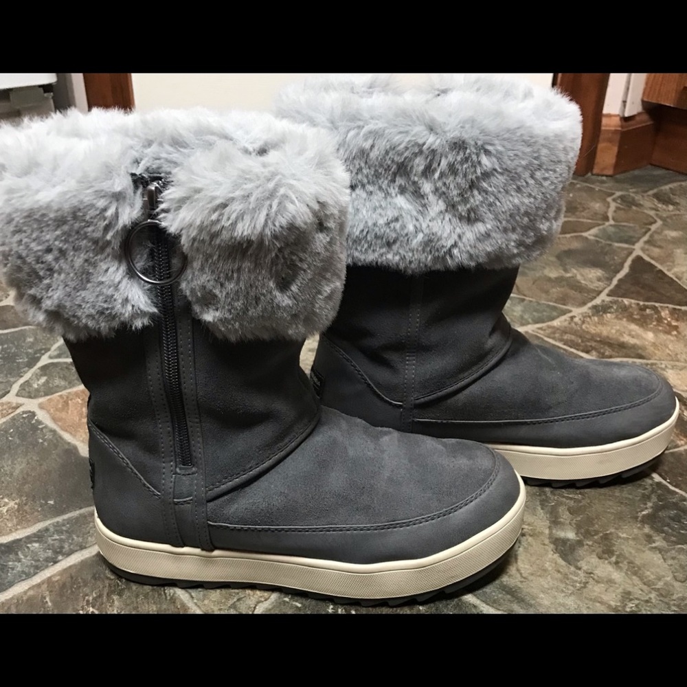 Women’s Koolaburra Tynlee Boots 7 Gray